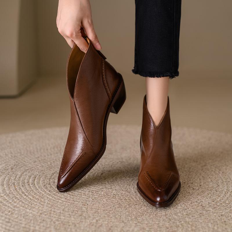 Vintage Cowhide Pointed Toe Chunky Heel Boots