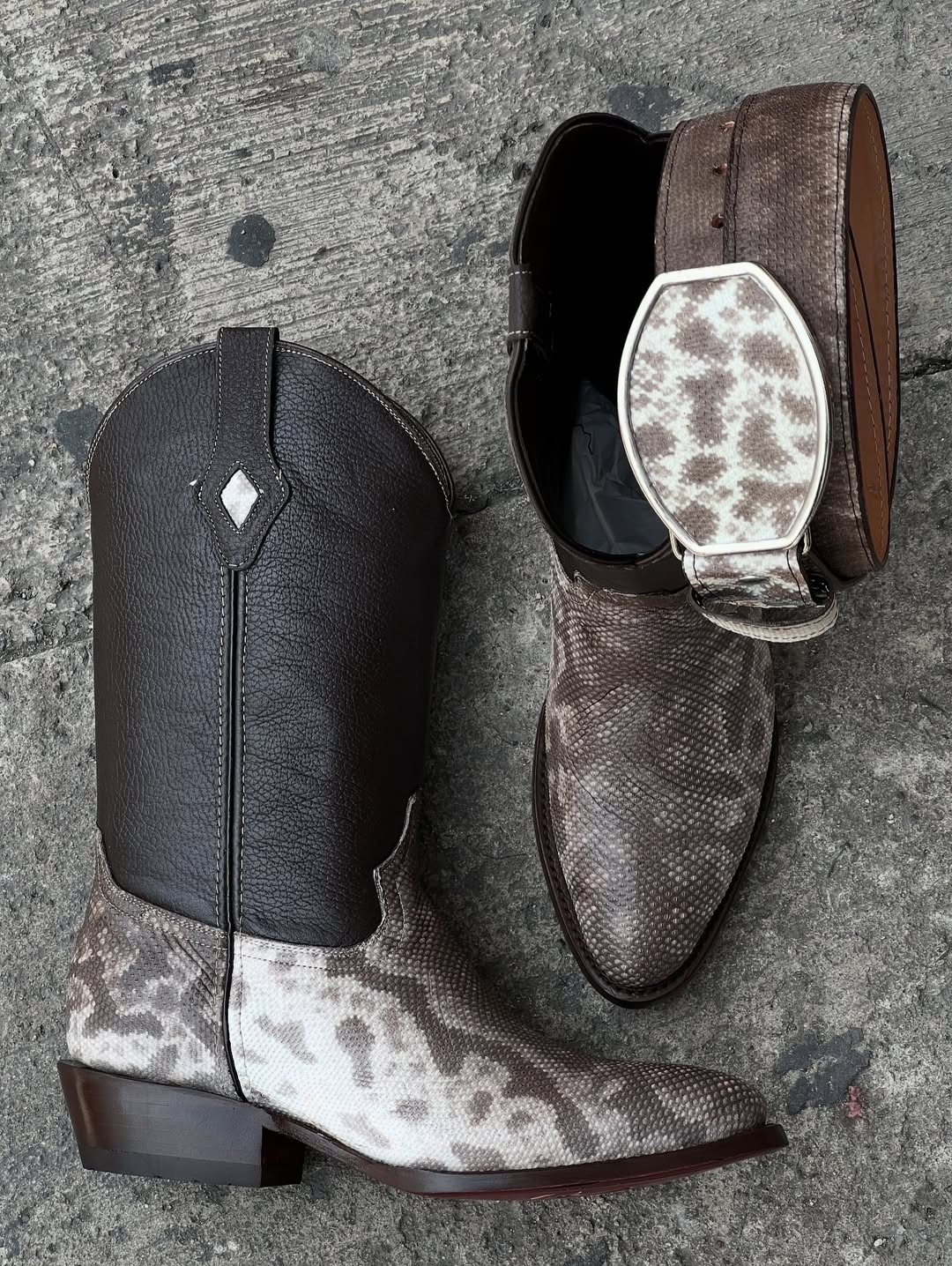 Men's Python Oval Toe Cowboy Boots