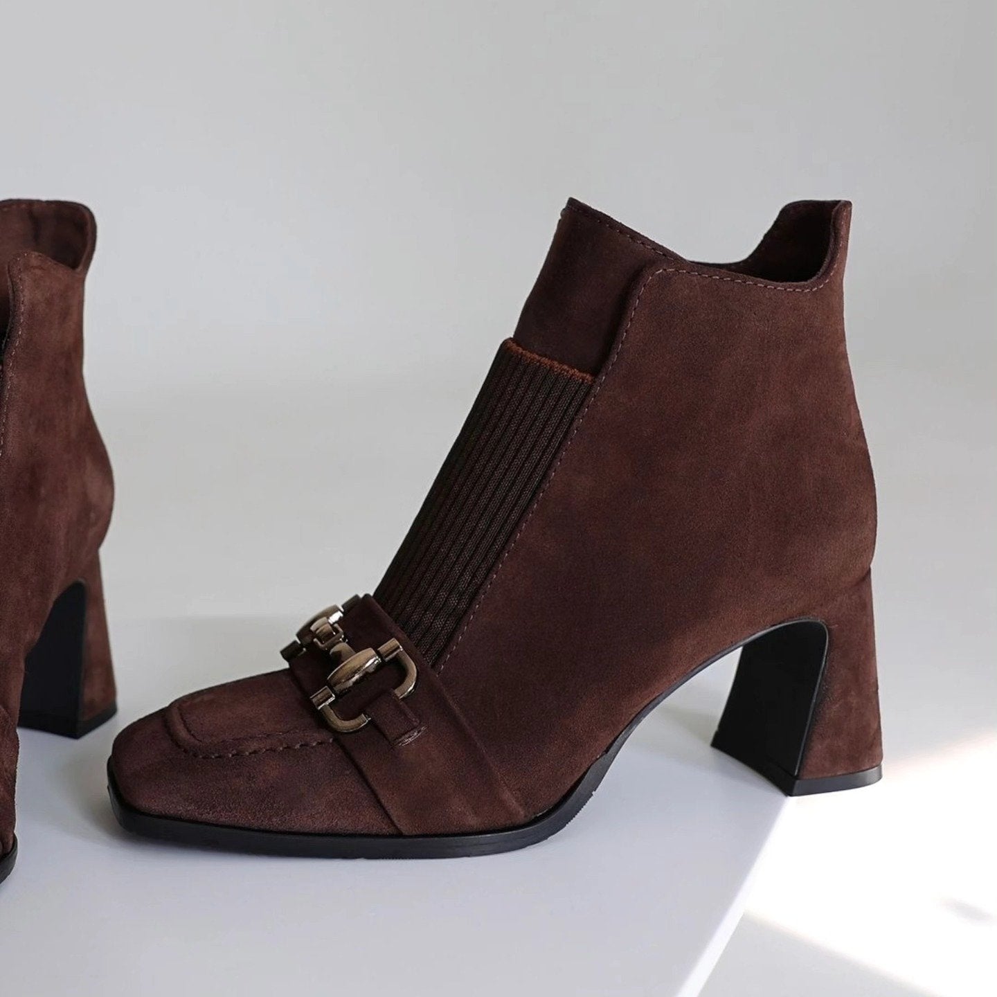 Women's Metal Mid-Heel Suede Boots