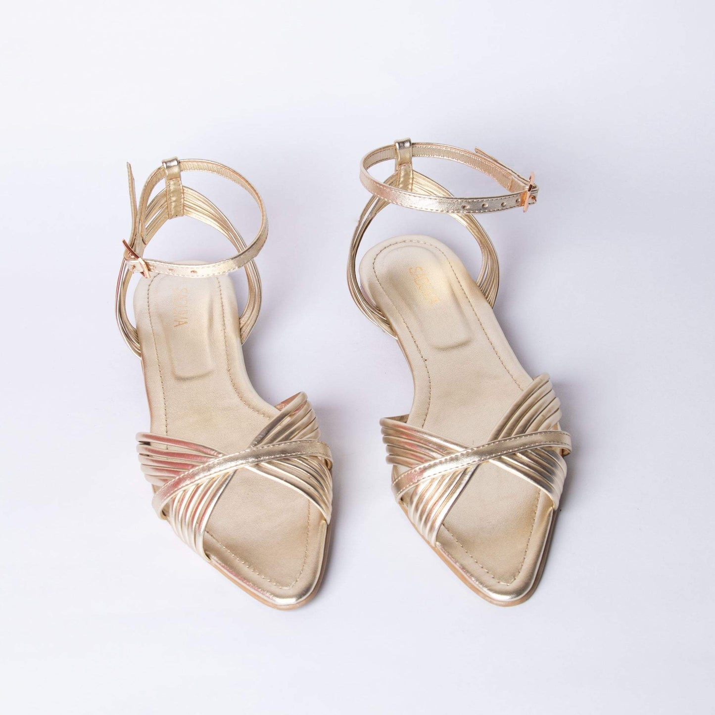 Chic Beta Flat Sandals